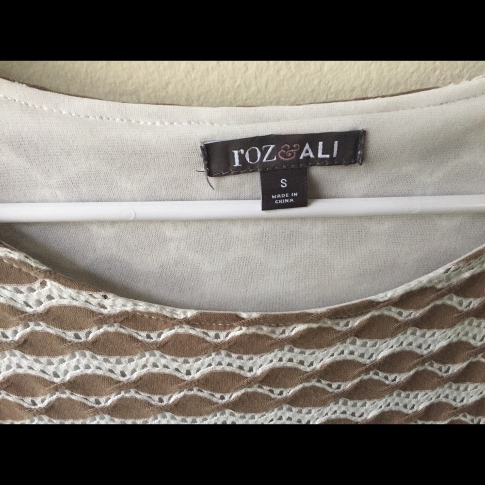 Roz& Ali top